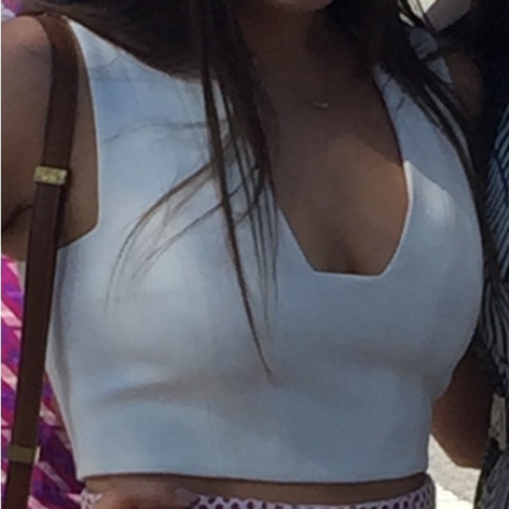 BCBG Crop top in White square neck zipper on back Size XXS